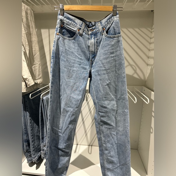 LEVI’S DAD JEANS - Picture 4 of 5